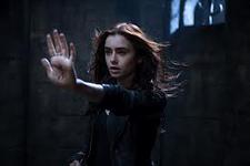25/02/2014 : HARALD ZWART - The Mortal Instruments: City Of Bones 25/02/2014 : HARALD ZWART - The Mortal Instruments: City Of Bones