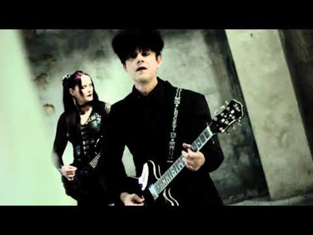 78 Clan Of Xymox - Vixen In Disguise (Official Video)