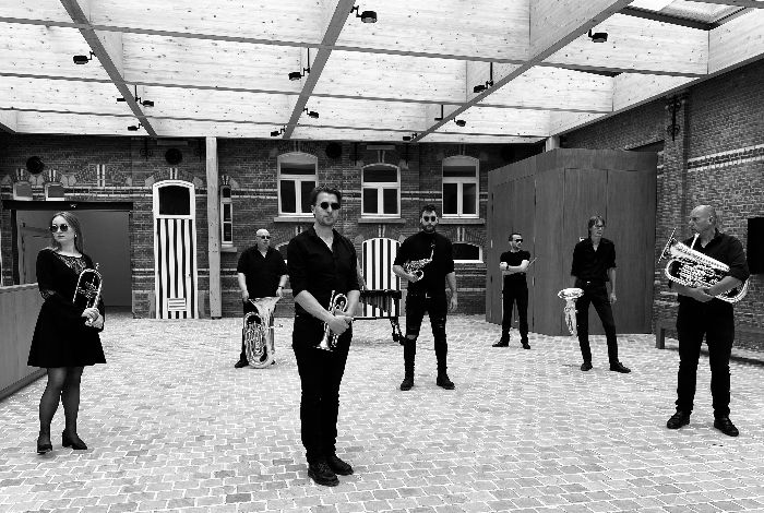 NEWS Neo-Fanfare/Darkwave Band, Crooniek Reflects On The Concept Of Time With New Album NEWS Neo-Fanfare/Darkwave Band, Crooniek Reflects On The Concept Of Time With New Album