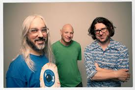 NEWS New album by Dinosaur Jr.