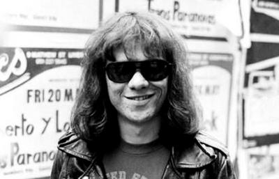 NEWS Tommy Ramone dies