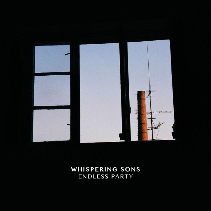 22/12/2015 : WHISPERING SONS - Endless Party